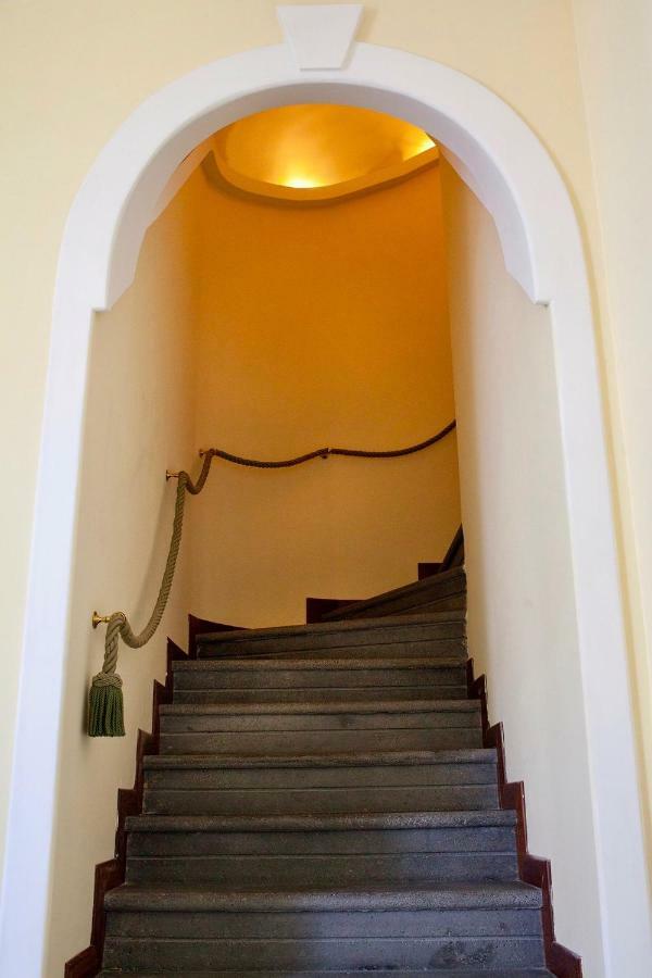 Calabritto Suite Napoli Dış mekan fotoğraf