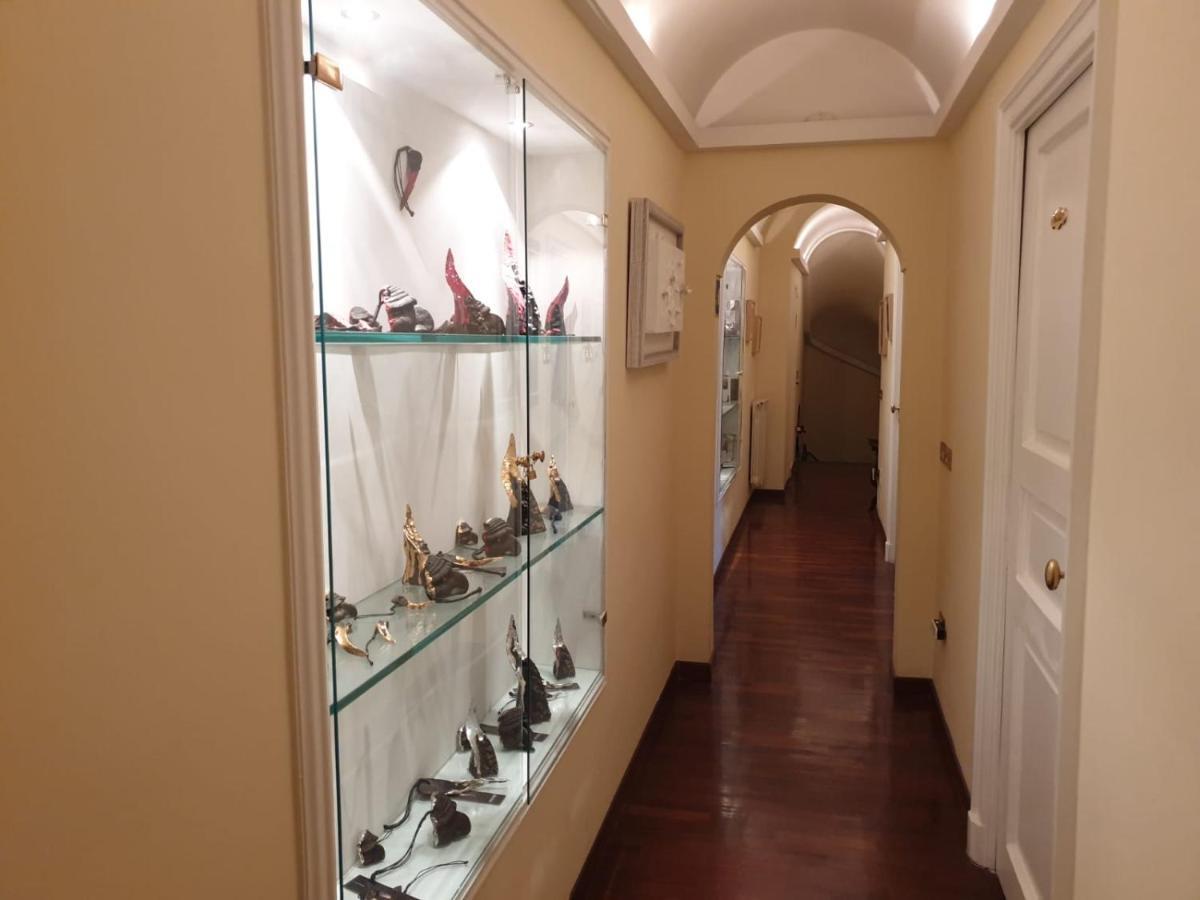 Calabritto Suite Napoli Dış mekan fotoğraf